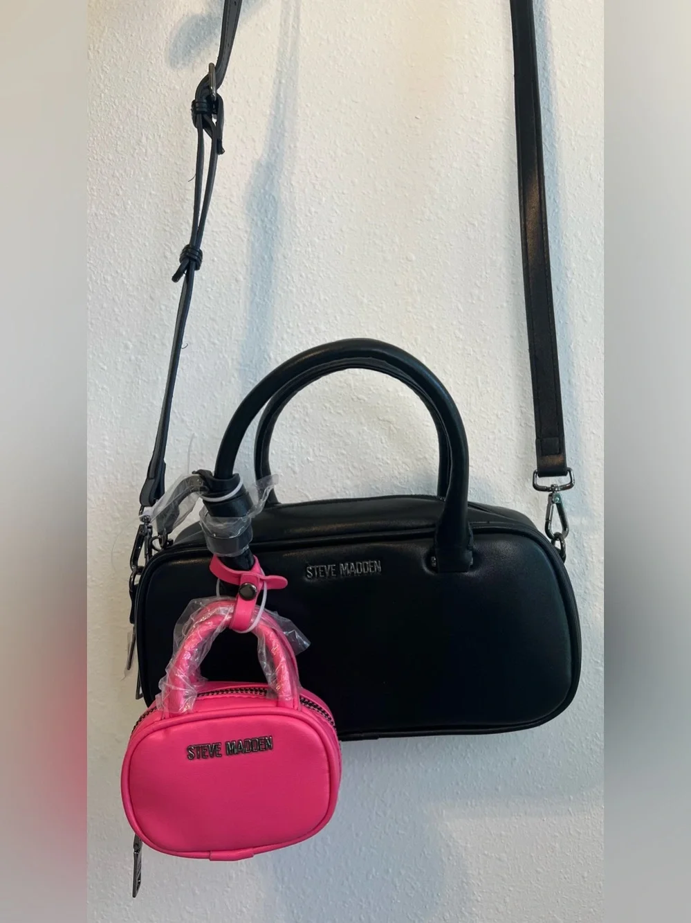 NWT Steve Madden Black Sachel Bag with Pink Mini Sachel Bag - Picture 4 of 5